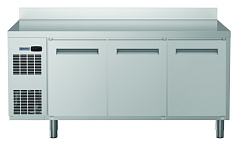 Electrolux Professional EJ3H3AAA Digitale Kühltische ecostore HP Refrigerated Counter - 3 Door (R290) with top and upstand (Code 710413)