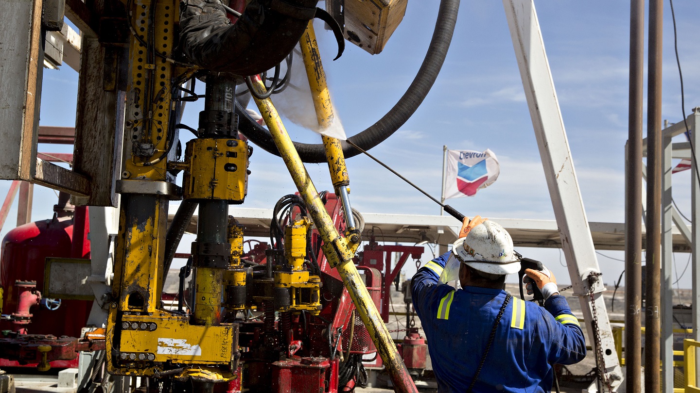 Internationale Ölkonzerne: Chevron, Total, Agip, GermanOil