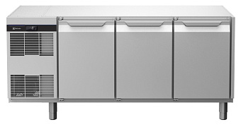 Electrolux Professional EK3A7AAA Digitale Kühltische ecostore HP Concept Tiefkühllagertisch (Kältemittel R290) Temperaturbereich bis -20°C 3 Türen ohne Oberplatte (Code 710362)
